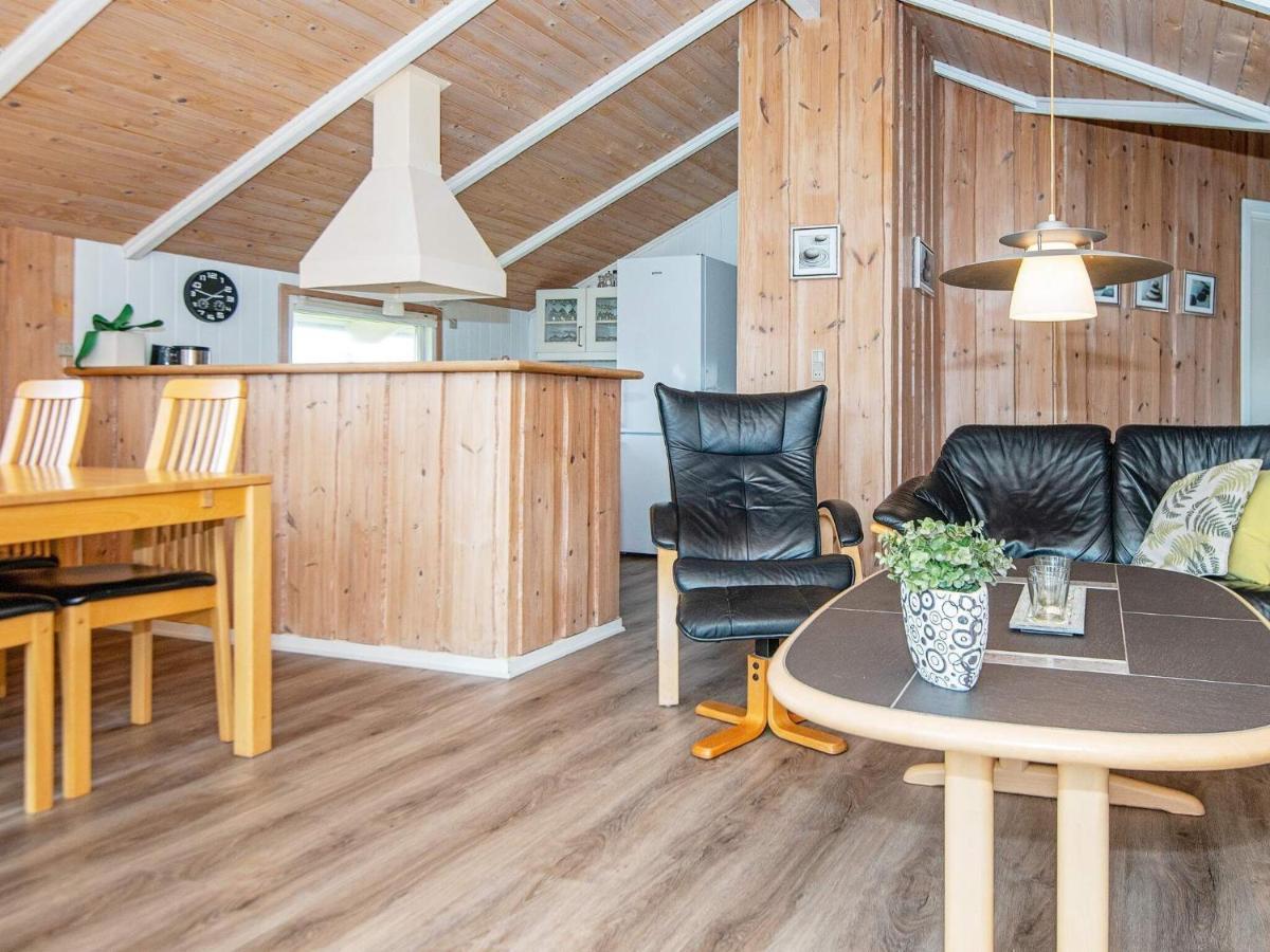 6 Person Holiday Home In R M Bolilmark Екстериор снимка
